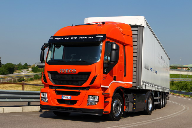 Тягач Iveco Stralis, оснащенный двигателем на сжатом природном газе Тягач Iveco Stralis, оснащенный двигателем на сжатом природном газе